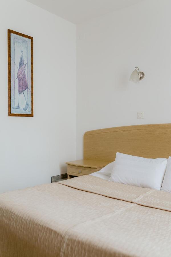 Hotel Silver Осиек Екстериор снимка