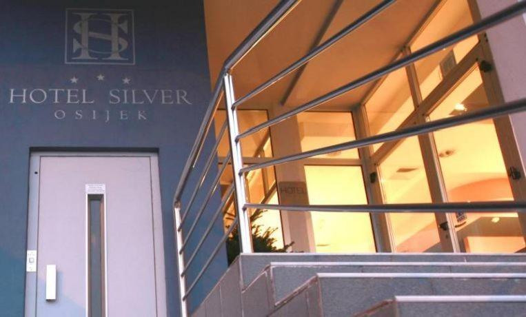 Hotel Silver Осиек Екстериор снимка