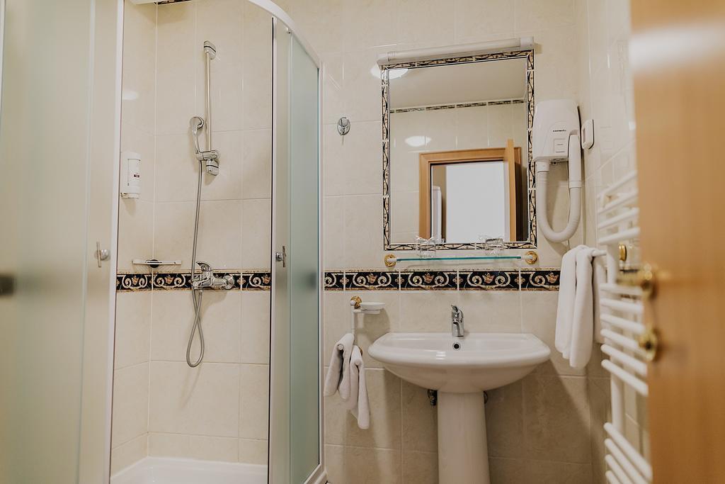 Hotel Silver Осиек Стая снимка