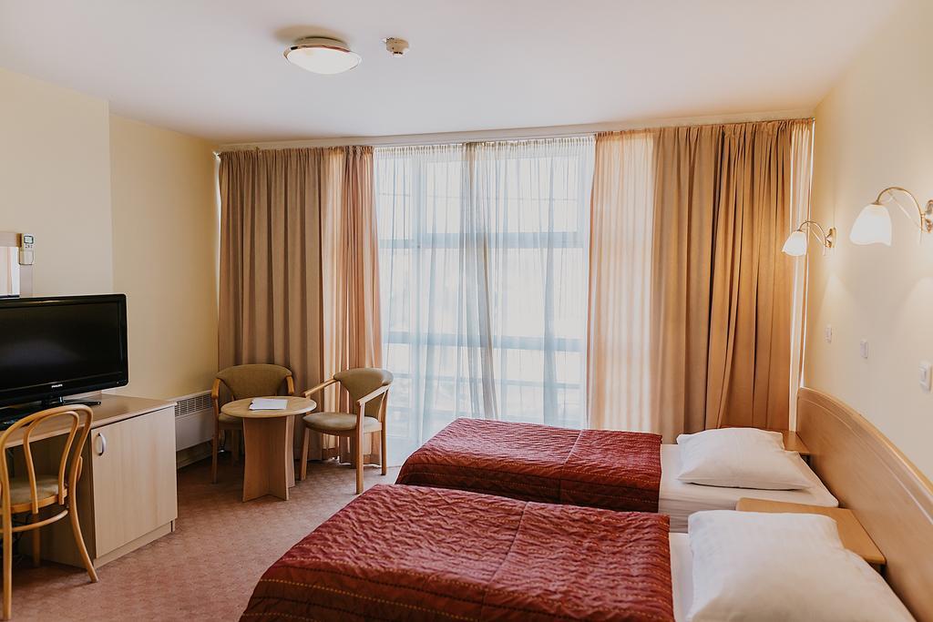 Hotel Silver Осиек Стая снимка