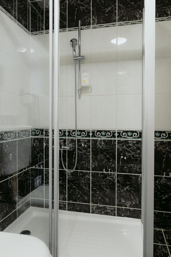 Hotel Silver Осиек Екстериор снимка