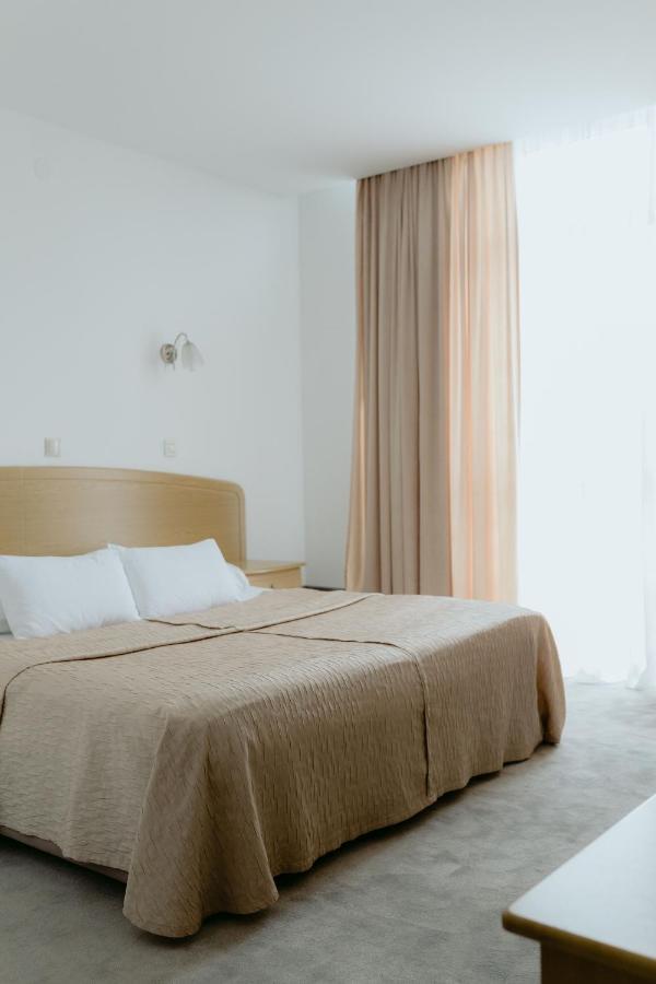 Hotel Silver Осиек Екстериор снимка